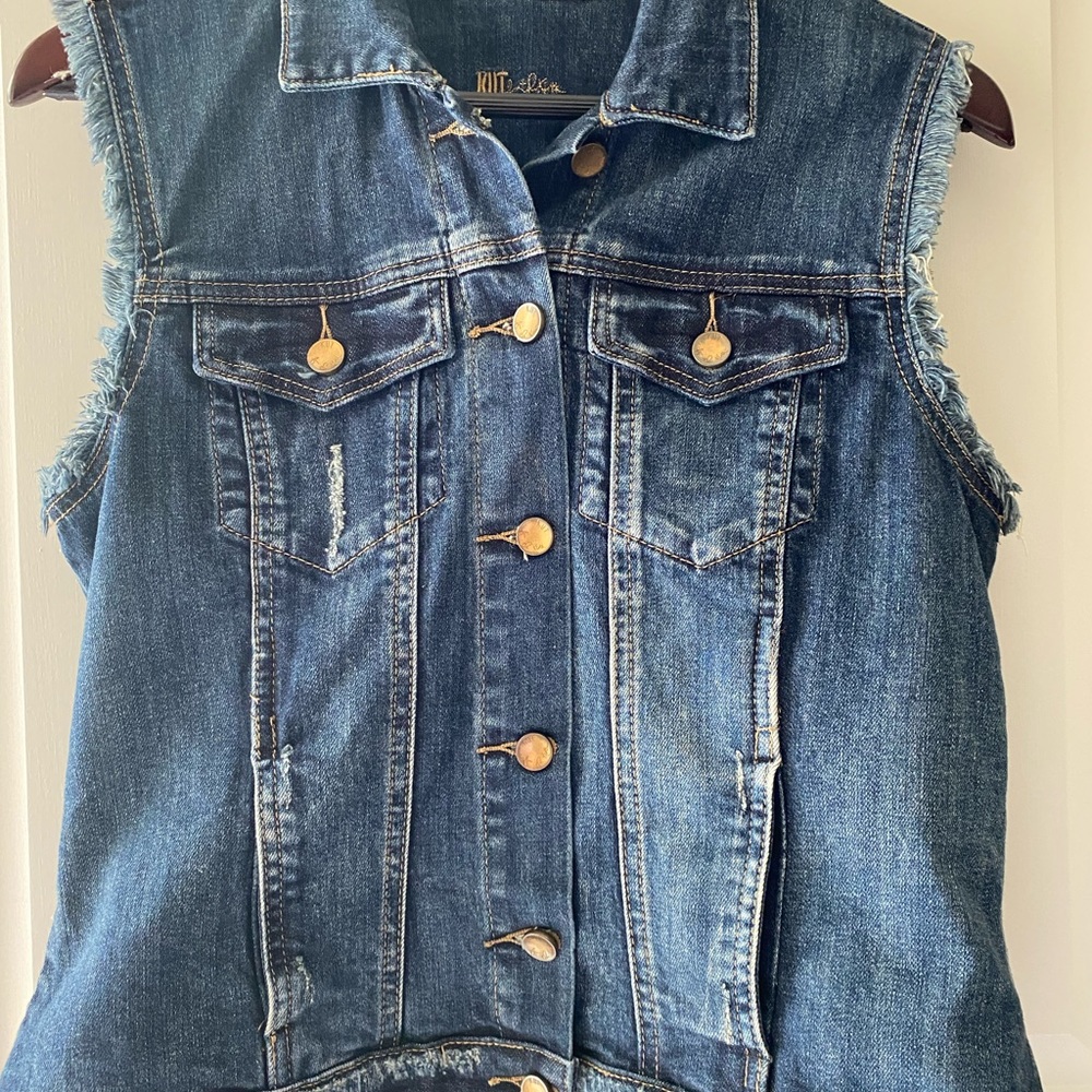 Women’s Jean Vest